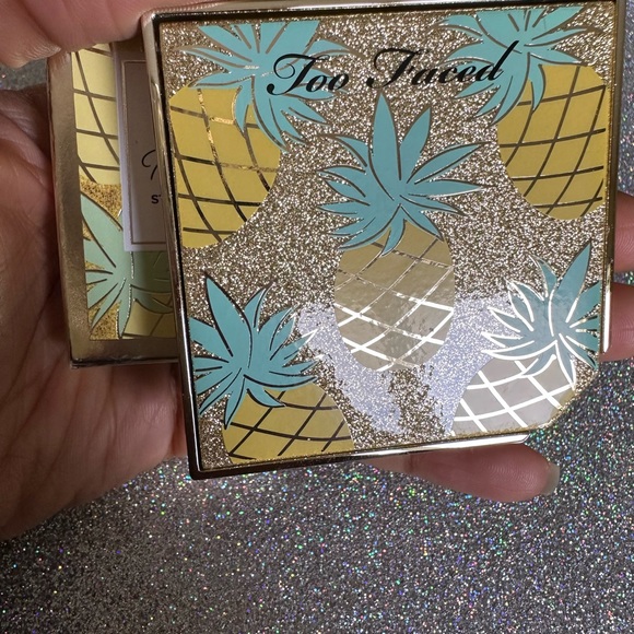 Too Faced Tutti Frutti Bronzer Highlighting Duo In Pineapple Sun - Picture 2 of 3